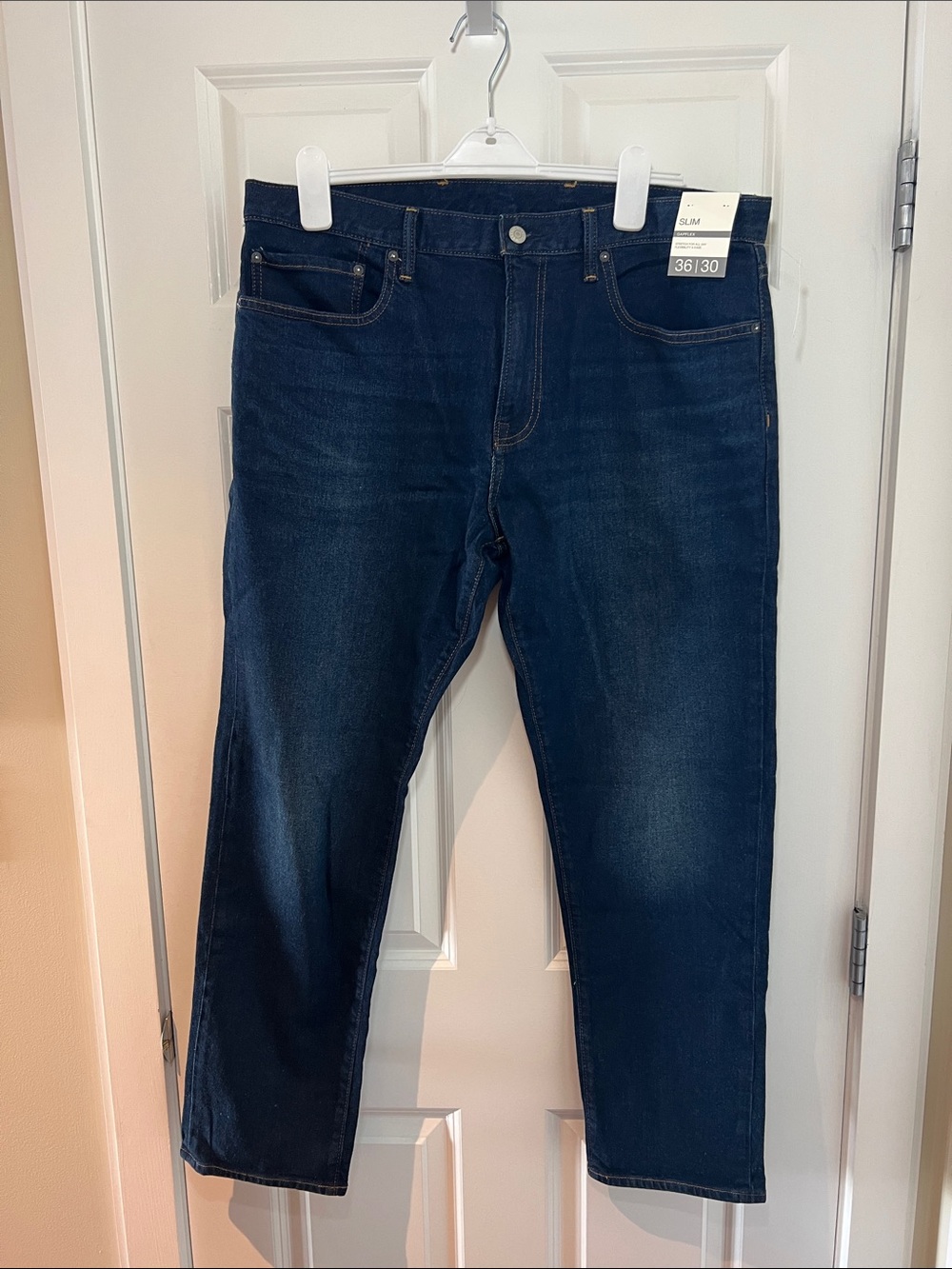 NWT GAP Men's SLIM GAP FLEX Relaxed Jeans 36x30